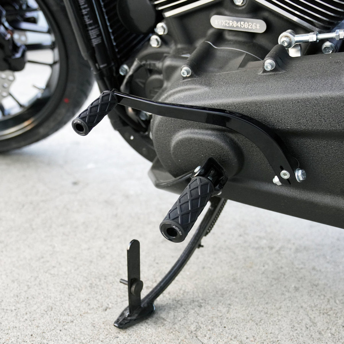 Voetsteunen (footpegs) voor custom motoren van Loud Motorcycles