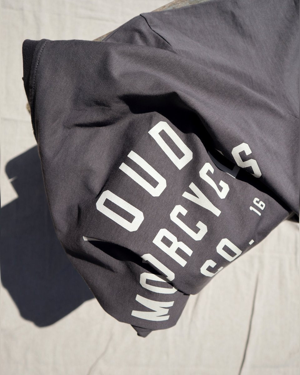 Loud Motorcycles kledinglijn — motorkleding en streetwear