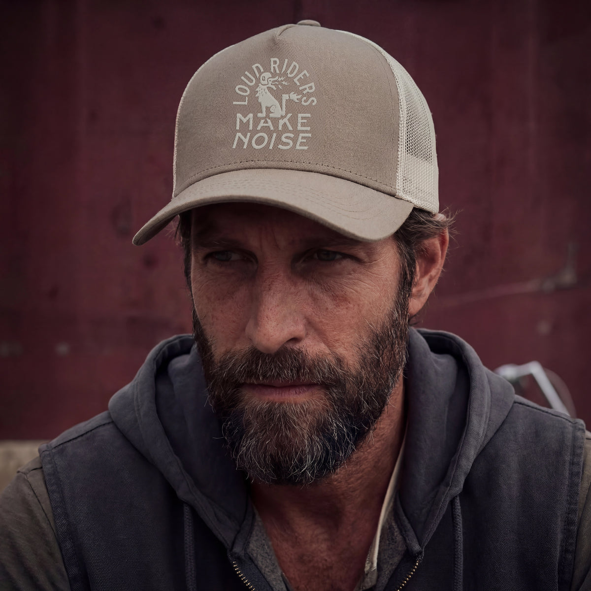Loud Custom Wear Cap The Hound — Khaki/Stone detail