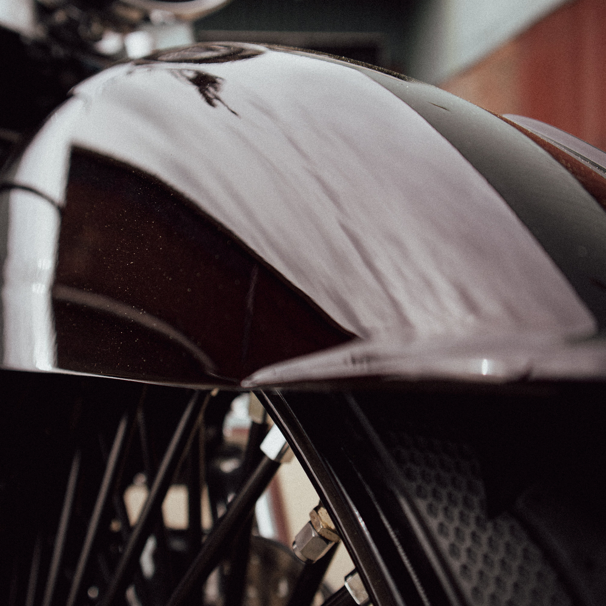 Killer Custom Classic 21" Front Fender — detail