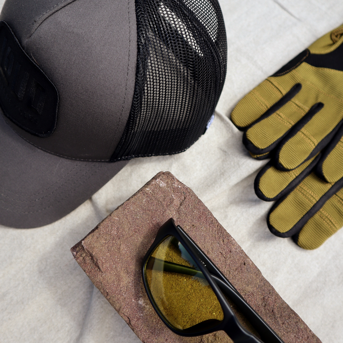 Loud Custom Wear Loud Truckerscap — detail